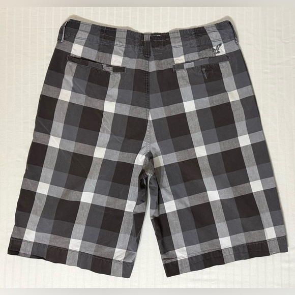 American Eagle Longer Length Grey Plaid Shorts Men's 32 Checkered Bermuda AEO - Picture 2 of 16